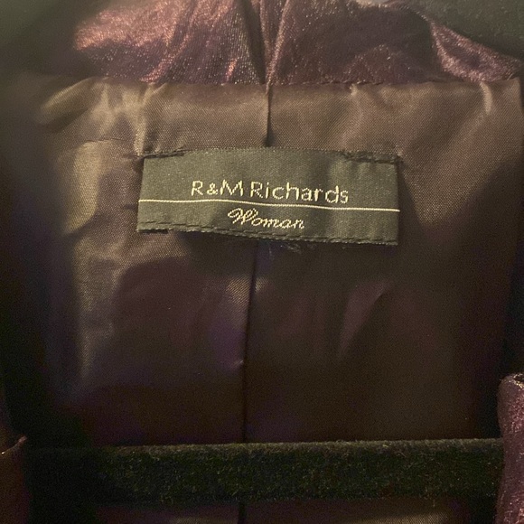 Blazer - Picture 2 of 7